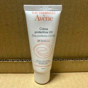 【使用品】アベンヌ　デイプロテクター UV EX 〈日中用美容液〉（敏感肌用）SPF30 ・PA+++ 9割以上残