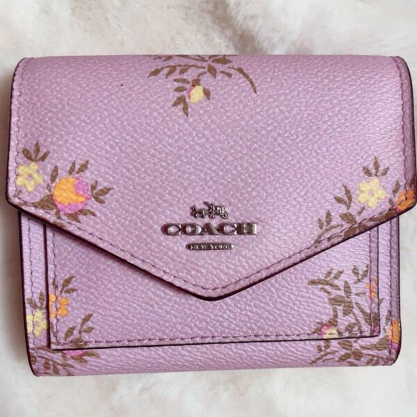 COACH 花柄三つ折財布 ピンク