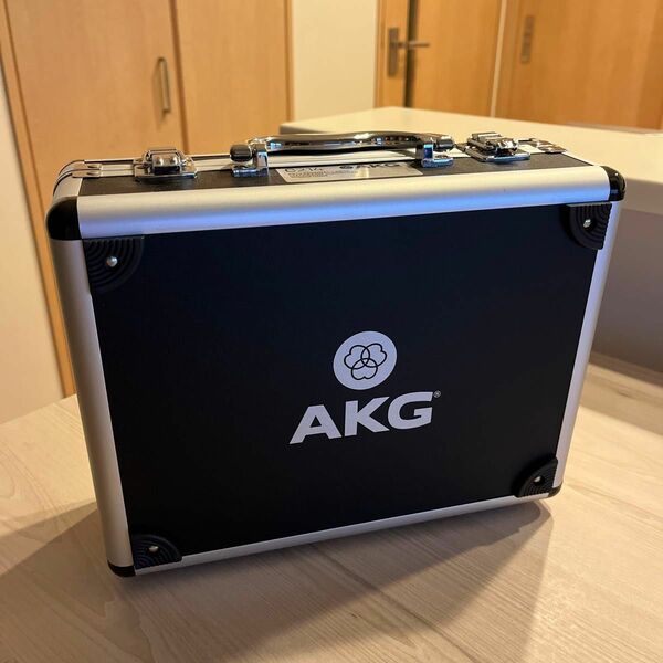 AKG C214 【新品・未使用】