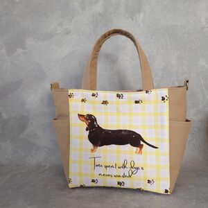 【ダックスフンド】犬柄　お散歩バッグ　トートバッグ　ポケット付き　ハンドメイド