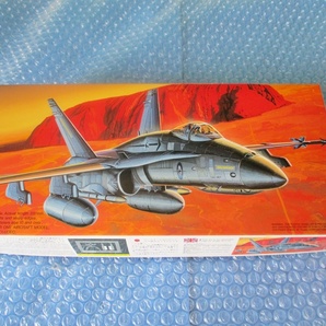 プラモデル フジミ FUJIMI 1/72 F/A-18A ホーネット F/A-18A HORNET RAAF エッチングパーツ 未組み立て 昔のプラモ の画像1