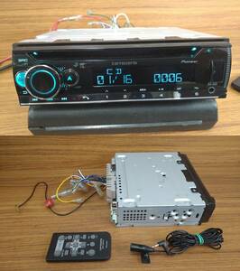 DEH-5600 1DIN　carrozzeria CDプレーヤー　ラジオ USB Bluetooth リモコン マイク付　