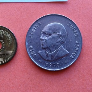 外国コイン 南アフリカ (Rー６２５) １ランド硬貨 １９７９年の画像3