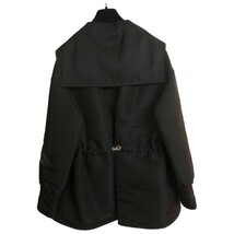 シャネル CHANEL チェーンデザイン パファー シルクジャケット 23AW P75490 ブラック ゴールド金具 シルク ブルゾン レディース 中古_画像2