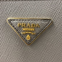 プラダ PRADA パニエ サフィアーノレザー ハンドバッグ 1BA212 グレー レザー 2wayハンドバッグ レディース 中古_画像6