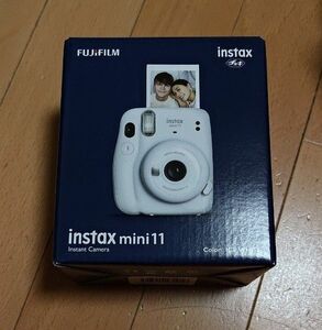 【新品未開封】instax mini 11 チェキ アイスホワイト