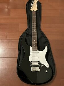 ほぼ新品！YAMAHA ヤマハ PACIFICA112V BL