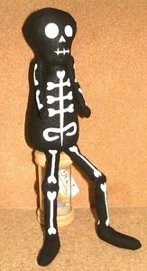 新品 R4T メキシカンスカル ウーピースカル ぬいぐるみ ドール (黒) メキシコ 死者の日 メメント・モリ スカル 骸骨 人形 リメンバーミー