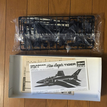 1／72 長谷川　F11F-1　タイガー　ブルーエンジェルス_画像3