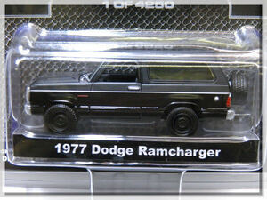 絶版レア グリーンライト greenlight 1/64 Black Bandit - Series 3 　1977 Dodge Ramcharger　ダッジ ラムチャージャー