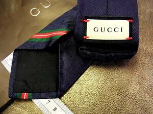 ●bv1233●良品●【新作モデル・蜂ロゴ】グッチ【GUCCI】【人気の超細ナロータイ】Ｇロゴ ネクタイ★