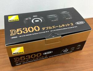 #1828【ニコン】『Nikon D5300 ダブルズームキット2』D5300ボディ 　18-55mm F/3.5-5.6G 55-200mm F/4-5.6G コレクター品 美品【中古】