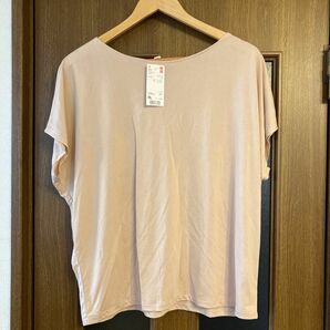 【新品タグ付き】UNIQLO ドレープクルーネックT（半袖）　ピンク