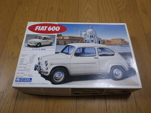 GUNZE産業　1/24　FIAT600【希少】