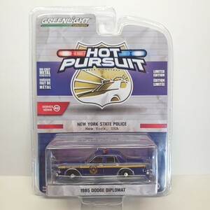 《希少》GREEN LIGHT グリーンライト HOT PURSUIT 1985 DODGE DIPLOMAT NEW YORK STATE POLICE 青 ダッジ パトカー ミニカー 同梱可