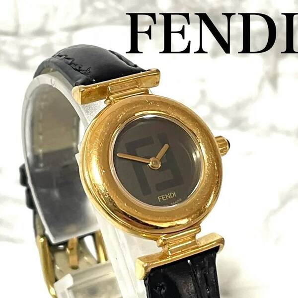 稼動品　FENDI フェンディ　ズッカ文字盤　ゴールドベゼル　腕時計