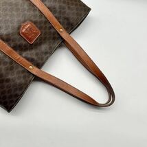 1円 【美品】 CELINE セリーヌ トートバッグ ビジネスバッグ マカダム トリオンフ A4&PC可 大容量 肩掛け メンズ レディース 男女兼用 茶色_画像6