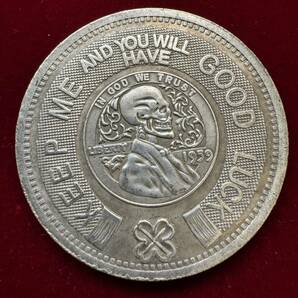 アメリカ ホーボーニッケルコイン 硬貨 古銭 2020年 魔法のランプ 魔神 財宝 ドクロ コイン 海外硬貨 外国古銭 の画像2