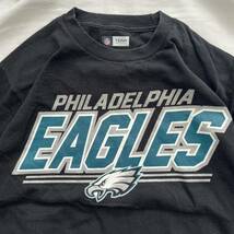 Tシャツ 半袖 NFL フィラデルフィアイーグルス PHILADELPHIA EAGLES プリント ロゴ 黒 ブラック Mサイズ チームアパレル 送料込_画像2