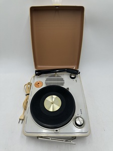t0497 TOSHIBA Toshiba portable electro- .GP-18 shape record player turntable electrification OK audio equipment present condition goods 