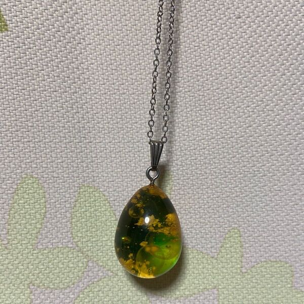 ハンドメイド レジンアクセサリー ネックレス 空 雲 シャボン玉