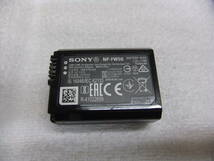 純正 SONY NP-FW50 バッテリー 動作確認済 送料200円_画像2