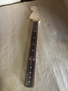 Y2561 エレキギター メイプル ローズウッド ネック 若干傷あり 未塗装(サンダーなし) 未完成品
