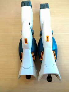 部位　脚部　接着、ペーパーがけ有り　MG　1/100 RX-93 νガンダム(ニューガンダム)ジャンク　部品とり　居ｍジング