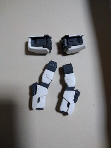 部位　アーマパーツ　MG 1/100 GAT-X105 エールストライクガンダム　ジャンク　部品とり　mwvk