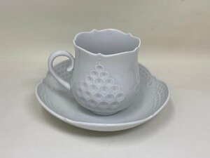 ◆MEISSEN マイセン カップ＆ソーサー ホワイトレリーフ 陶器 食器 中古◆10531★