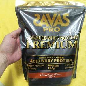 【訳有り お得♪】送料込【即決】SAVAS PRO ザバス プロ アドバンスト ホエイプロテイン プレミアム チョコレート風味 800g 明治【手渡し可