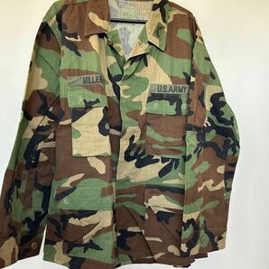 迷彩柄ジャケット　ユニセックス 迷彩 ARMY ミリタリージャケット 米軍 アメリカ古着 カモフラ ミリタリー