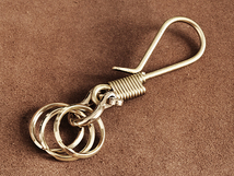 真鍮 コイル巻き ツリバリフック キーホルダー (Mサイズ リング3個）つりばり かぎ針 キーリング ブラス ゴールド 金色 キーチェーン_画像1