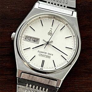 現在作動中！ギョウシェ縦ラインのホワイト文字盤！オリジナルSSベルト付き!SEIKO KING QUARTZ セイコー キングクォーツ5856-7030 メンズ！の画像2