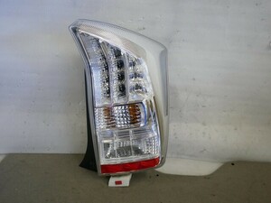 ■33310■H22年◆ZVW30 前期 プリウス■左 LED テールライト■STANLEY 47-37■81550-47122■下部ステー付■79