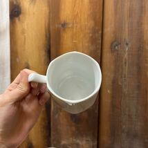 5個セット 六角形 陶器 珈琲 コーヒー 白磁 アンティーク マグカップ カップ ビンテージ シンプル カフェ雑貨 ティーカップ 薄造り 蔵出し _画像3