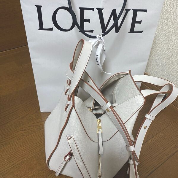 LOEWE ハンモックバッグ ベルトは新品未使用です