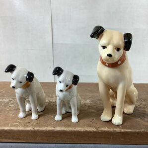 C5093. ビクター. ニッパー 犬. 置物. 陶器製 + ソフビ製. 5点 まとめ. インテリアの画像6