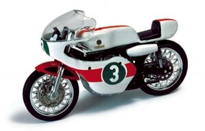 ■イクソ 1/24 1968 ヤマハRD05 P.リード ワールドチャンピオン