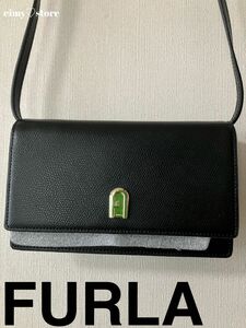 美品　FURLA フルラ　ショルダーバッグ　ブラック　黒　長さ調整可能