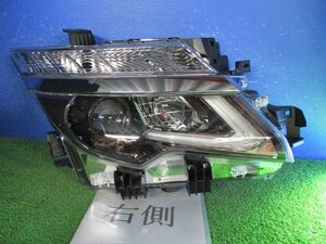 管理№03133　Ｅ５２　５２系　エルグランド　後期　現行クロメッキ　純正　ＬＥＤ　右ライト　１００－２３６７４