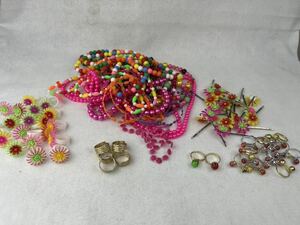  Showa Retro new fashion accessory present lot approximately 80 piece . only . made in Japan new goods unused goods cheap sweets dagashi shop retro pop fancy 