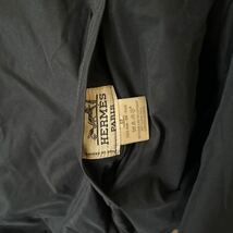 フランス製・廃盤モデル商品・エルメスのスカーフ柄・リバーシブルブルゾン・サイズ・４８・ブラック系_画像10