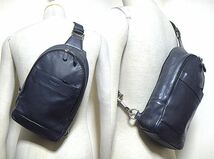 COACH(コーチ).レザー ボディバッグ(F54770/濃紺/Charles Pack/チャールズ パック/上質.牛革/Wジップ開/H33W20D7/ショルダーバッグ)_画像1