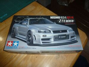 サイン入り☆1/24　ニスモR34 GT-R Zチューン　タミヤ　日産　ニッサン　スカイライン　NISMO R34 GT-R Z-tune