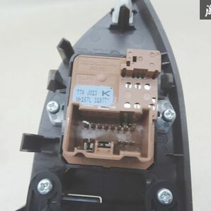 【実働外し】 ホンダ 純正 JF4 N-BOX パワーウインドウスイッチパネル P/W 右 右側 運転席側のみ 35750-TTA-J012-M1 内装 棚2-1の画像7