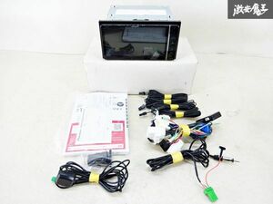 【保証付】 Carrozzeria カロッツェリア 汎用 メモリーナビ AVIC-RW812-D CD DVD Bluetooth再生OK 地図データ 2021年 11月 即納 棚A-4-3