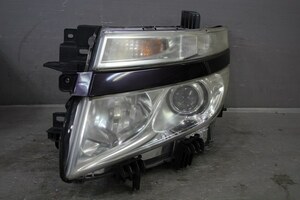 52 エルグランド ハイウェイスター 前期 (TE52 PE52 TNE52) 純正 左 ヘッドライト HID キセノン バラスト レベ フィラーパネル p044322