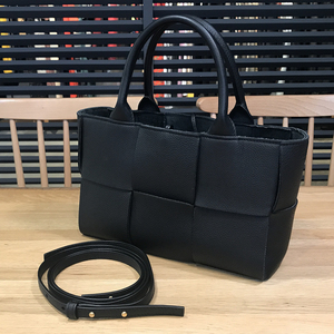 [ как новый ] Bottega Veneta maxi сетка Mini aruko большая сумка серый n машина f черный 709337 ручная сумочка 12041