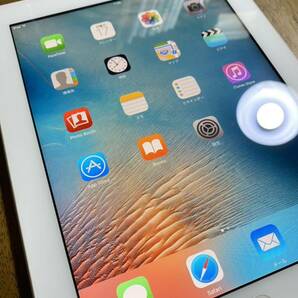 送料無料 Apple iPad 第2世代 16GB シルバー 中古 本体 Wi-Fiモデル 訳あり品の画像3
